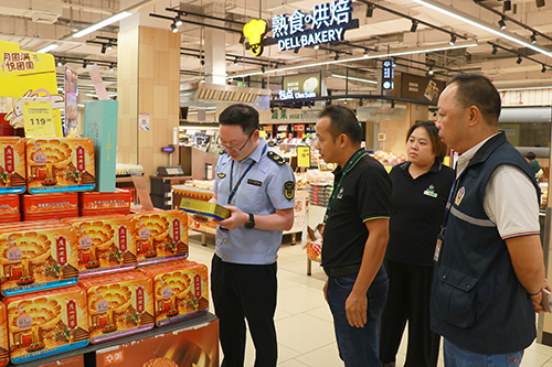 2【标题】大朗开展中秋食品安全检查 保障市民舌尖安全.JPG