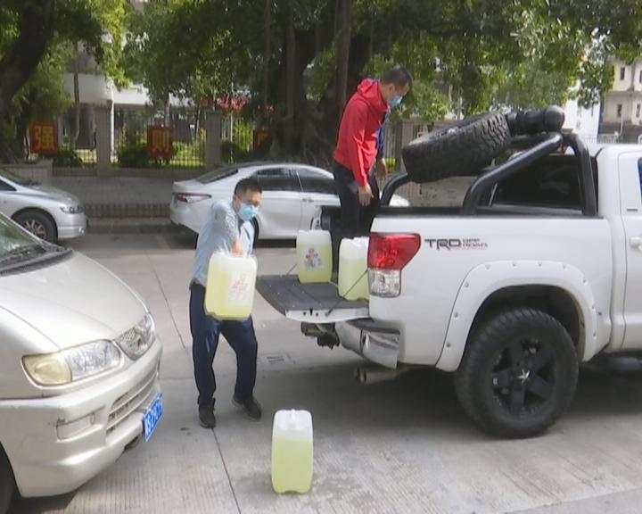 暖流行动——爱心企业向我镇捐赠一批价值约15万元防疫物资.jpg