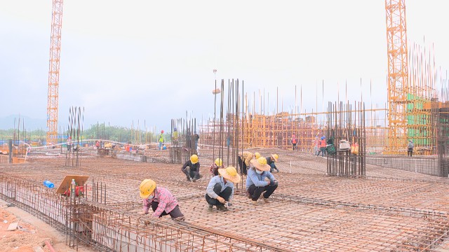 0321工地落实防控措施推进施工_2022-03-21_09-39-35.jpg