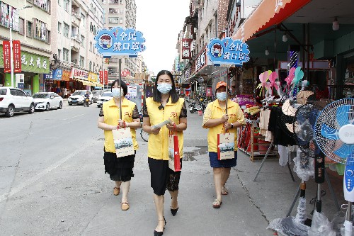 5【标题】大朗组织全民戴口罩活动 严格落实疫情防控措施 (4)~1.jpg