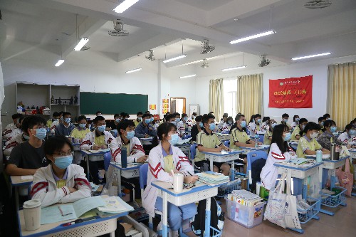 3【标题】高考进入冲刺倒计时 (1)~1.jpg