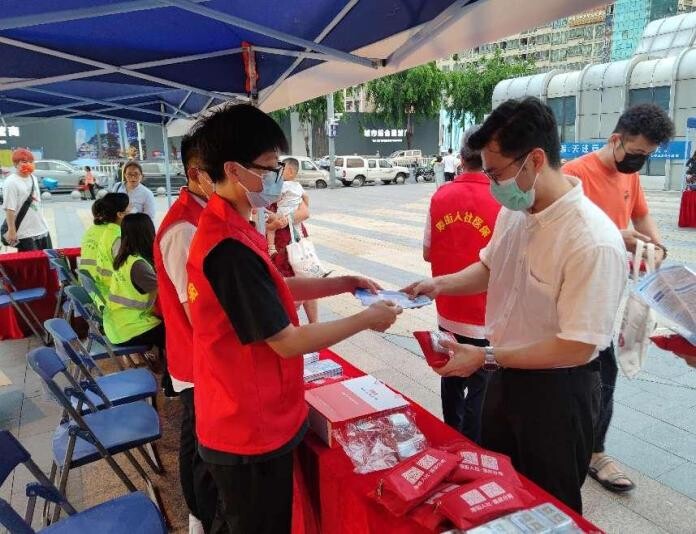  服务到家暖民心”--厚街医保分局政策进基层宣传活动_4