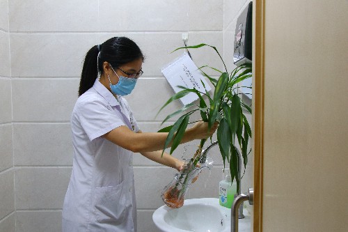 2【标题】谨防蚊虫叮咬 预防登革热~1.jpg