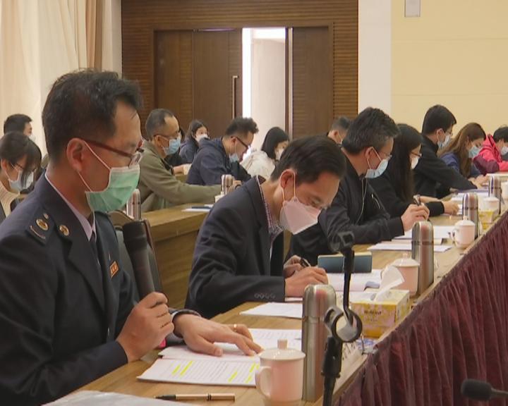 我镇召开企业复工复产政策宣讲会 按下复工复产“加速键”2.jpg
