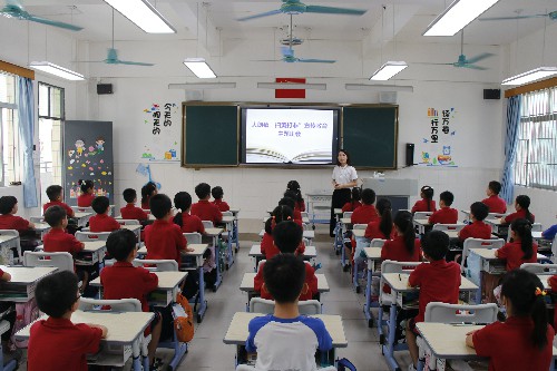 4【标题】“扫黄打非”进校园 促进广大青少年学生健康成长 (1)~1.jpg