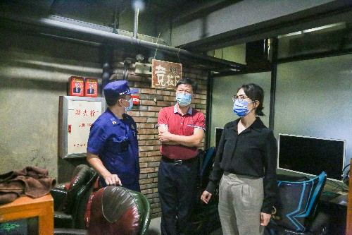 3【标题】市检查组到大朗督导重要场所、重点领域安全生产和疫情防控工作 (2)~1.jpg