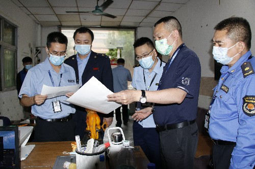 4【标题】大朗开展劳务派遣机构联合检查行动 (7)~1.jpg