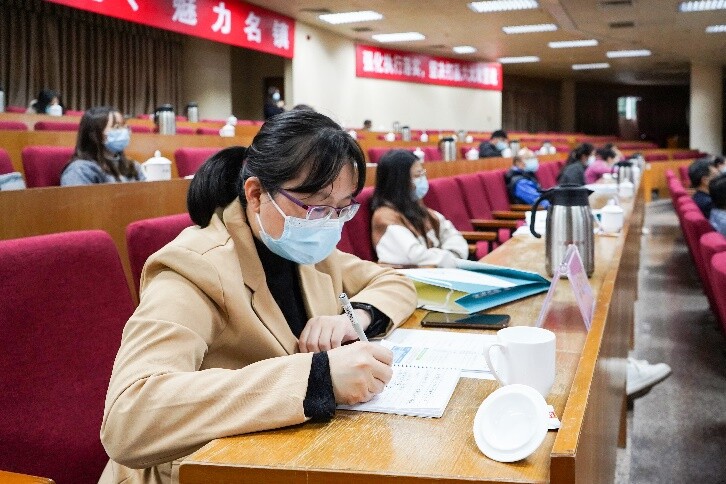 20221201 第106期 石龙镇全力推进医保门诊共济新规有序落地-1_3