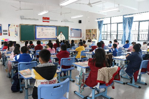 3【标题】守护师生安全！“个人健康防护课”走进大朗校园 (5)~1.jpg