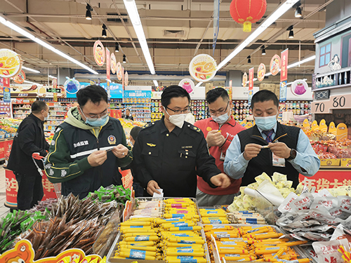 3【标题】严格开展节前食品安全检查  守护“美味年”.jpg