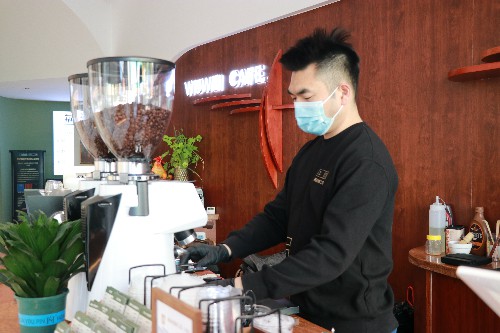 3【标题】新年开工！大朗各行各业逐渐恢复营业 (1)~1.jpg