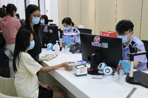 1【标题】大朗开展未成年人服务专场活动 (7)~1.jpg