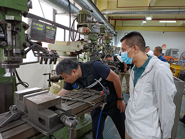 0511市应急管理局领导到凤岗督导检查安全生产基础提质专项行动（图1）.jpg