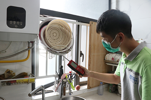 2【标题】做好燃气入户安检 杜绝安全事故.JPG