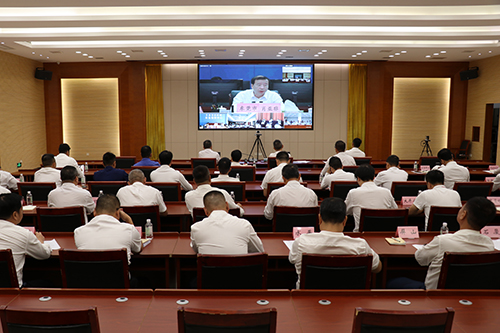 3【标题】大朗组织收看收听省、市防台风会议 并作台风防御工作部署.JPG