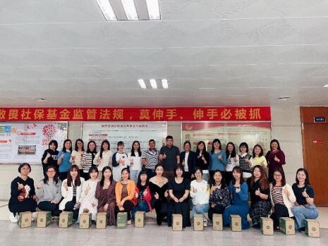 01【简讯】20230308 春雅之约，尽显芳华（——道滘医保分局开展三八妇女节活动）_2