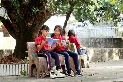 3【标题】“班级微书馆”为学生创造更丰富便利的阅读空间.JPG