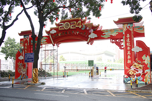 4【标题】大朗迎春花市紧锣密鼓准备中.JPG