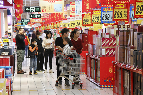 4【标题】商场超市备足年货迎销售高峰.JPG