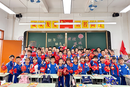 2【标题】今天！“神兽”开学啦！.jpg