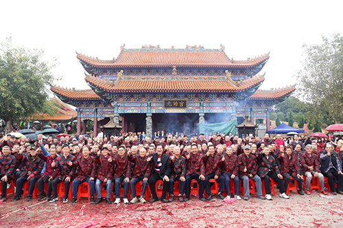 5【标题】 “元帅公诞”热闹胜新年.JPG