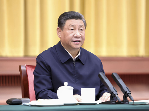 习近平主持召开新时代推动中部地区崛起座谈会强调 在更高起点上扎实推动中部地区崛起 (1).jpg