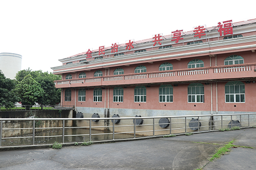 1【标题】汛期来临 大朗各排站严阵以待防御暴雨.JPG