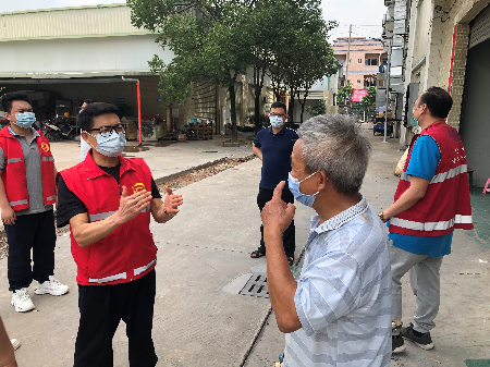 谢岗医疗保障分局党支部开展“党建引领，推动常态化疫情防控”主题党日活动 (5).jpg