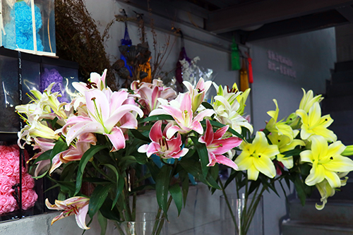 2【标题】教师节临近 鲜花预订火爆.JPG