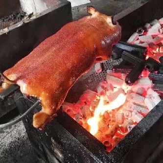3【标题】重阳将至 乳猪预定火爆 (4)~1.jpg