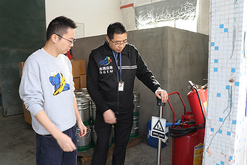 1【标题】大朗开展年终岁尾安全生产排险除患攻坚行动.JPG