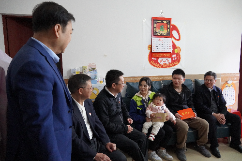 慰问异地务工人员.JPG