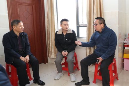 麦伟强摄_结果.jpg