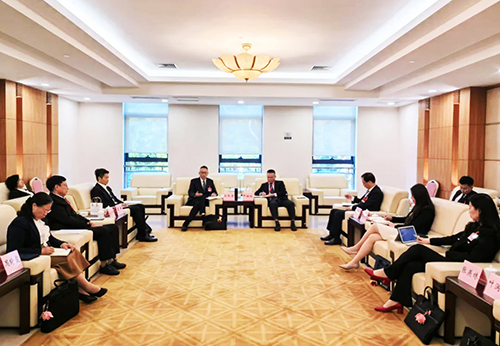 1【标题】聚焦两会：大朗代表团热议政府工作报告.jpg