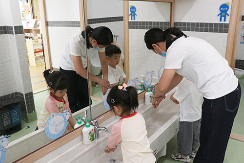 3【标题】大朗各幼儿园加强疾病预防工作.JPG