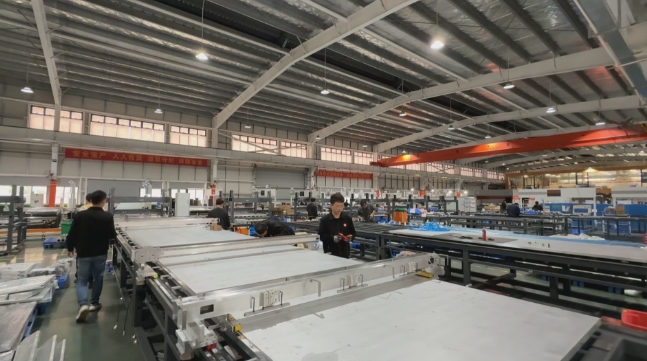 厚街：全力推动产业提质 加快构建现代化产业体系.jpg