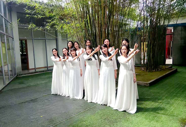 0920fb38bdd23bd511bc2329f200900_副本.jpg