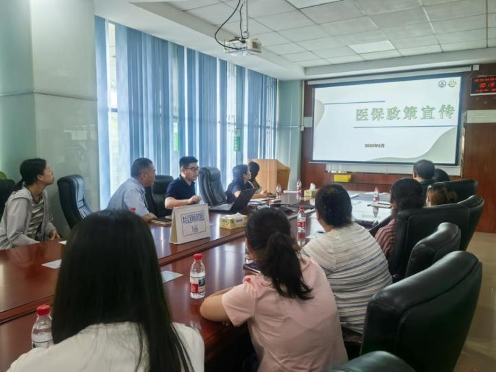 虎门医保简报2025年第13期（筑牢医保安全防线，惠民政策进企入心——虎门医保分局开展 “医保服务进企业” 宣传活动）.docx_2