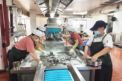 3【标题】开学在即 大朗各学校严把食堂卫生关.jpg