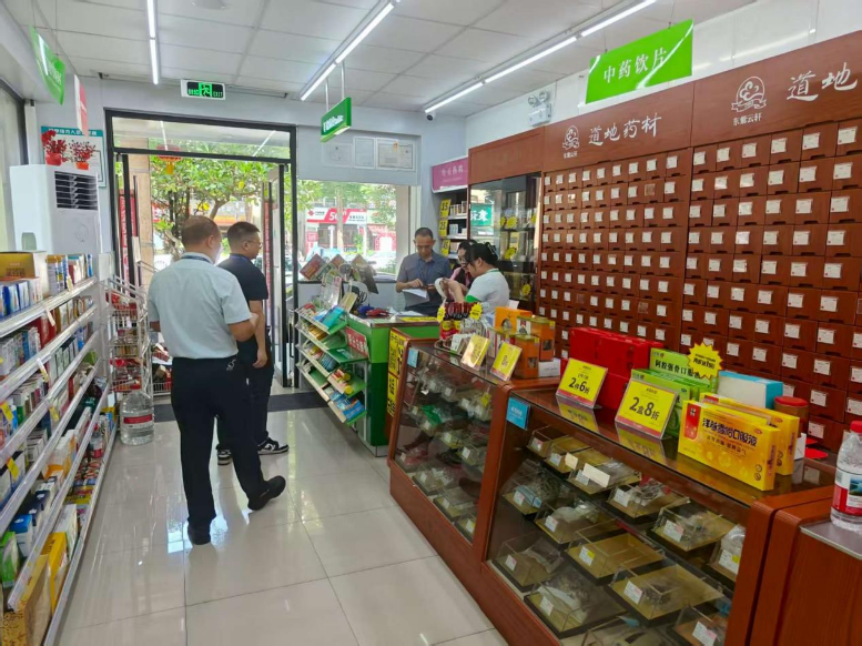 7黄江医保分局开展定点零售药店专项检查(黄江医保工作信息2025年第7期).docx_2