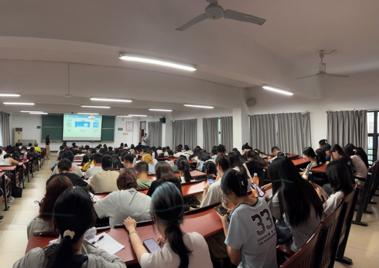 为青春撑起“保护伞”！寮步医保走进高校宣讲2026年度居民医保政策111.docx_2