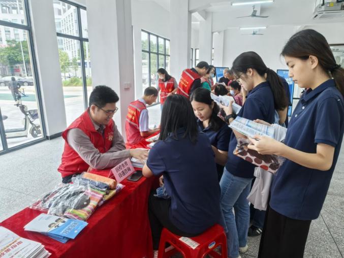 虎门医保简报2025年第18期（以民为本送服务，医保守护暖人心——虎门医保分局开展全民参保集中宣传活动）.docx_2