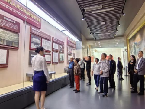 （20251114报老干局）银发沐春风 “六好”践初心——市公路事务中心离退休第一党支部开展学习贯彻党的二十届四中全会精神主题党日活动.docx_1
