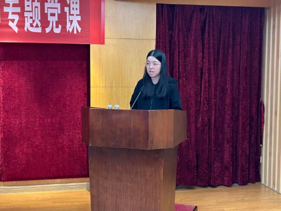 (终稿)(251231)简讯:深学笃行聚合力 奋力谱写医保惠民新篇章——市医保局开展学习贯彻党的二十届四中全会精神专题党课.doc_2