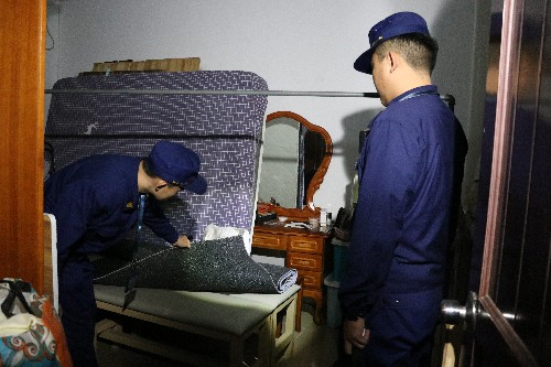 3【标题】大朗镇开展违规住人隐患整治“回头看”行动 (3)~1.jpg