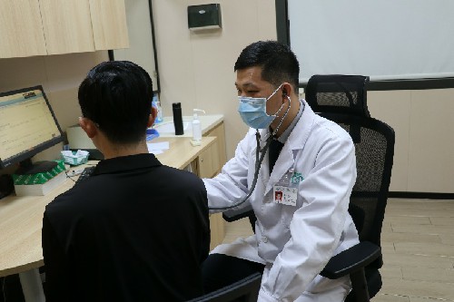 3【标题】春节“医”线不打烊 (1)~2.jpg