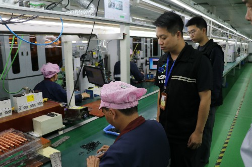 1【标题】坚守岗位保复工 严守防线护平安~1.jpg