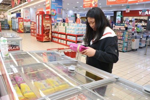 格式工厂3【标题】元宵佳节将至 各式汤圆走俏1.jpg