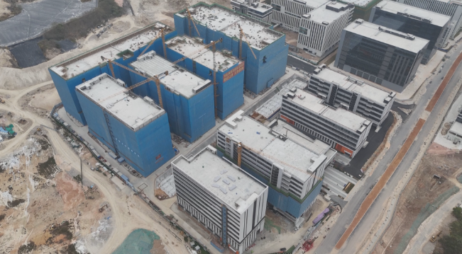 厚街创智谷项目鸣炮复工 助力高质量发展.png