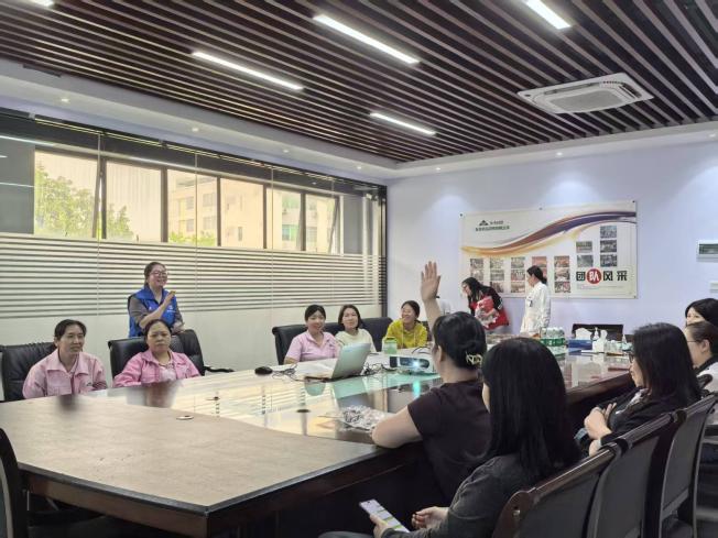 三月春风暖,正是服务时.docx_7